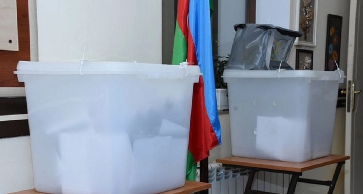 В Азербайджане завершается предвыборная агитация кандидатов в депутаты