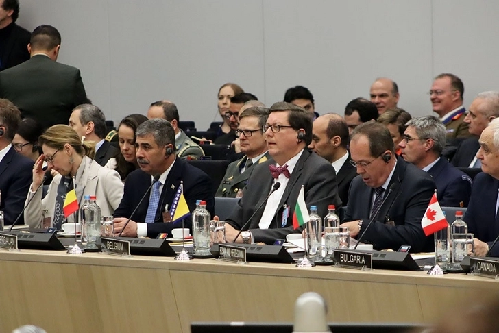 Министр обороны Азербайджана принял участие в заседании НАТО – ФОТО