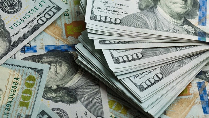 Азербайджан увеличил денежные переводы в Грузию