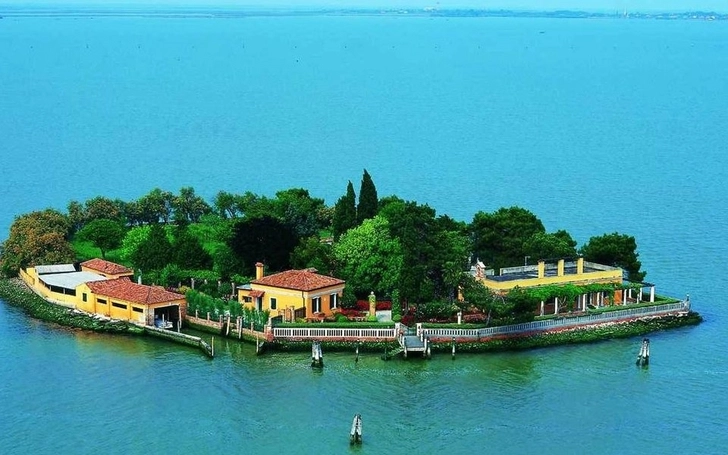 Один из островов Венецианской лагуны выставили на продажу