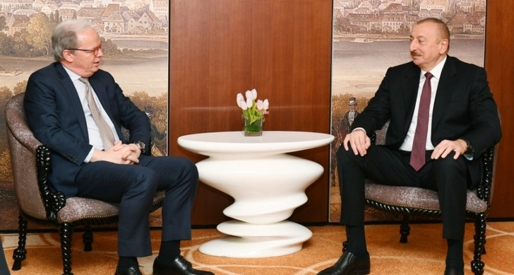 Президент Азербайджана провел в Мюнхене встречу с исполнительным директором Всемирного банка - ФОТО