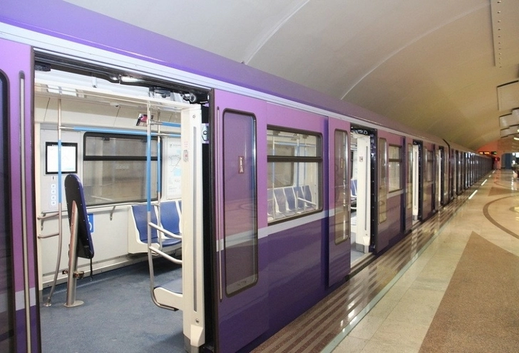 В Баку доставят новые составы метро