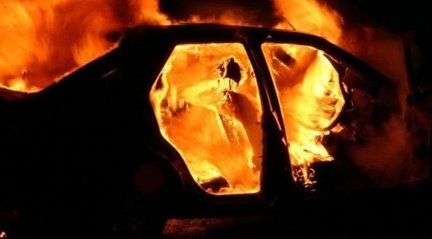 В Баку водитель заживо сгорел в собственном автомобиле - ВИДЕО