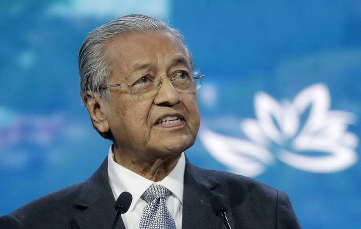 Премьер Малайзии Махатхир Мохамад подал в отставку