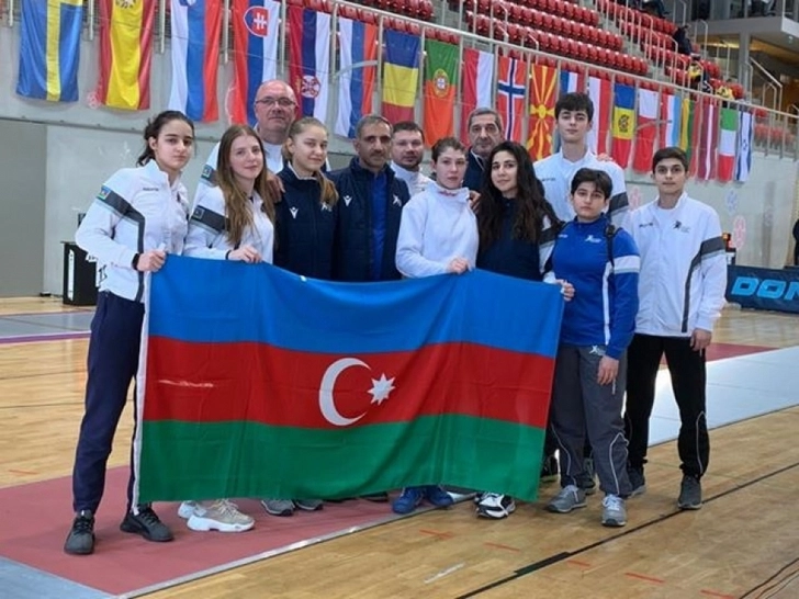 Азербайджанские фехтовальщики принимают участие в первенстве Европы