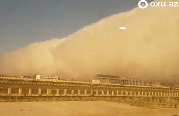 В Минэкологии назвали причину пыльного тумана в Баку и на Абшеронском полуострове - ВИДЕО