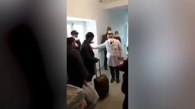 Главврач Астаринской больницы уволен из-за распространенных в сети кадров – ВИДЕО