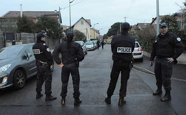 В Париже задержаны десятки участников беспорядков перед концертом