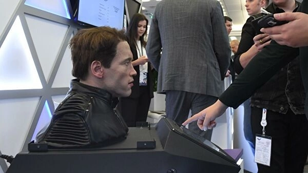Шварценеггер хочет отсудить у российской компании 10 млн долларов за робота-двойника