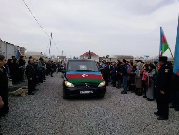 Погибшего пограничника похоронили на Аллее шехидов в Бардинском районе - ФОТО