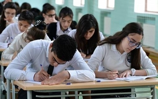 В Азербайджане планируется переход на электронное суммативное оценивание учеников