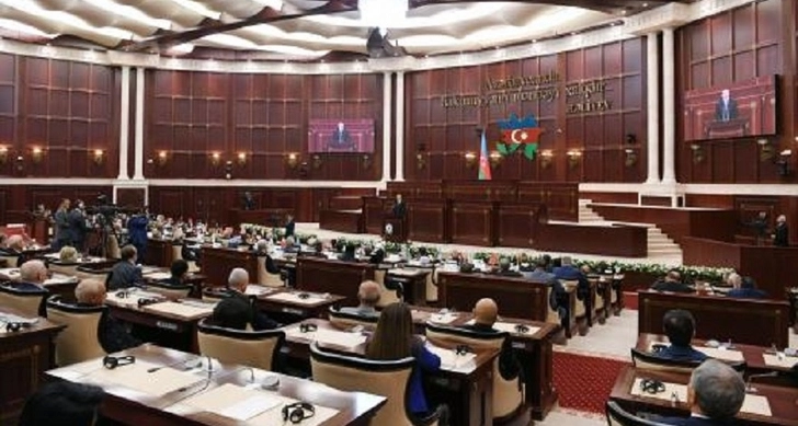 Парламент Азербайджана разрешил проверки в частных медицинских учреждениях