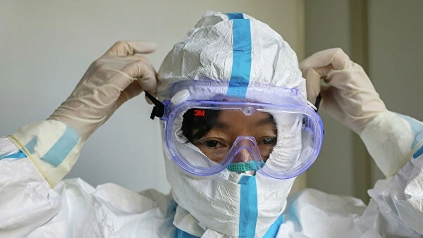 Китай направил в Италию новую группу медиков для помощи в борьбе с коронавирусом
