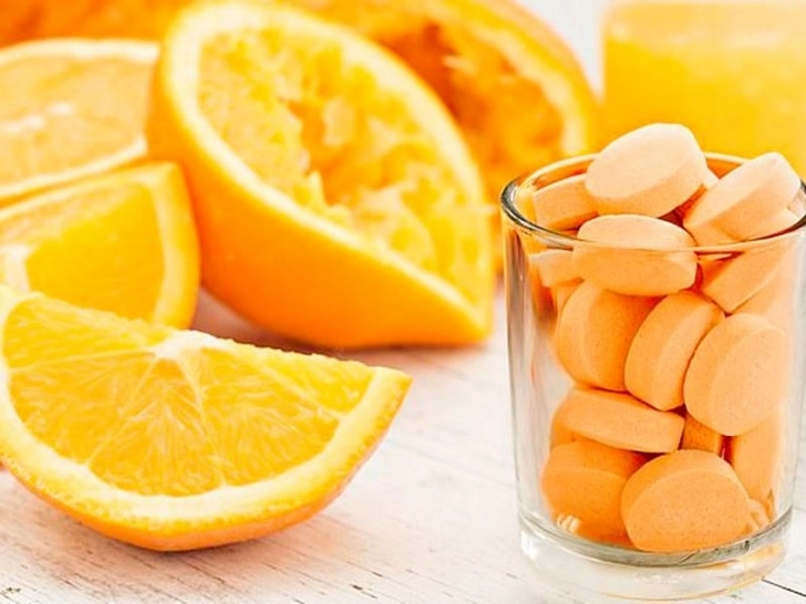 Больных COVID-19 начали лечить витамином С