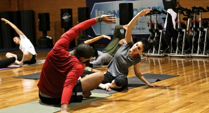 Федерация гимнастики Азербайджана пригласила звезд спорта вести зарядку с теми, кто сидит дома