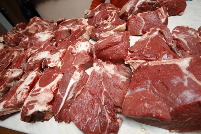 В Баку выявлены пункты продажи мяса в антисанитарных условиях - ФОТО