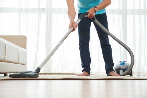 Госкомитет призвал мужчин заниматься работой по дому