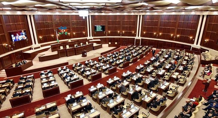 В Азербайджане разрабатываются новые дисциплинарные правила для депутатов