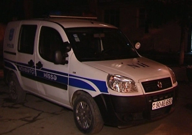 В Баку мужчина под воздействием наркотика совершил наезд на сотрудников полиции