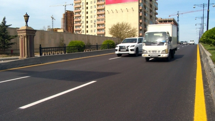 На улицах и дорогах Баку проведены ремонтные работы - ФОТО