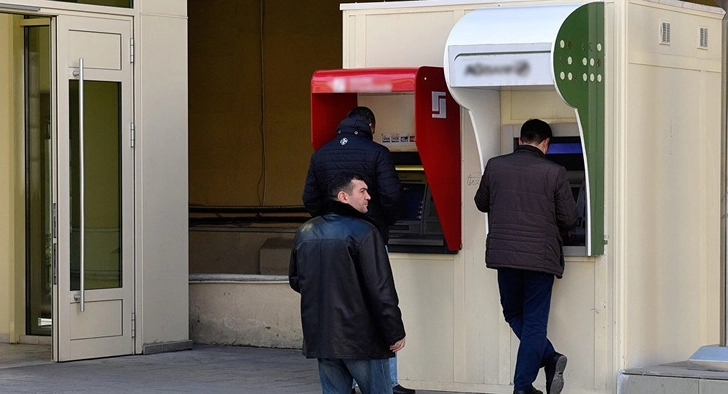 Граждане Болгарии обвиняются во взломе бакинских банкоматов - ВИДЕО