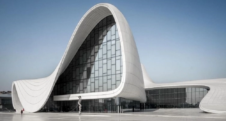 Центр Гейдара Алиева вошел в пятерку лучших архитектурных чудес мира - ФОТО