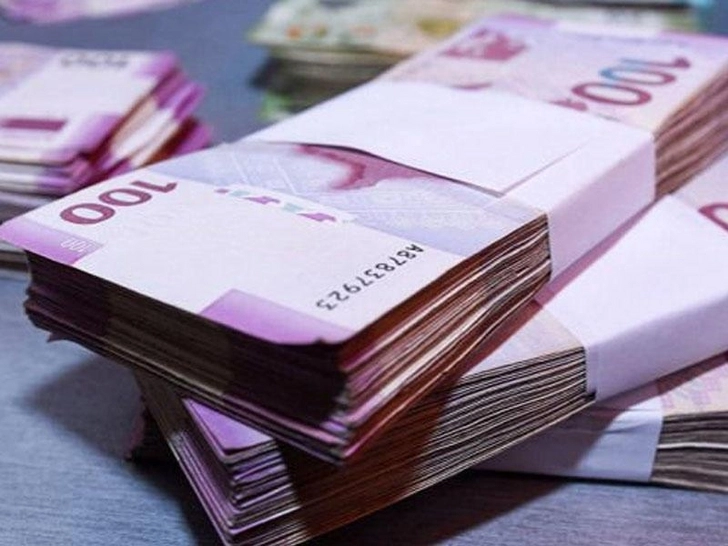 В Баку двое мужчин «развели» банк на 10 тысяч манатов