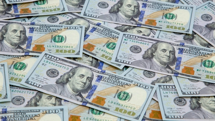 Спрос на доллары на валютном аукционе вырос