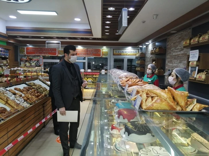 TƏBİB обнародовал правила для продавцов, занимающихся торговлей продуктами питания и покупателей – ФОТО