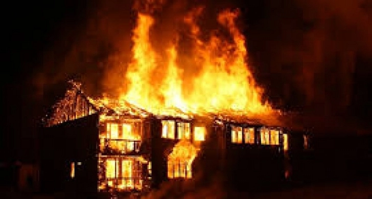 В Гаджигабуле сгорел дом