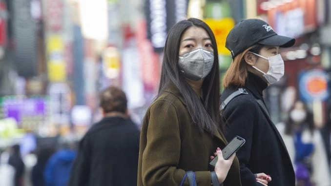 В Сеуле рассказали, какие маски предпочтительнее носить во время пандемии