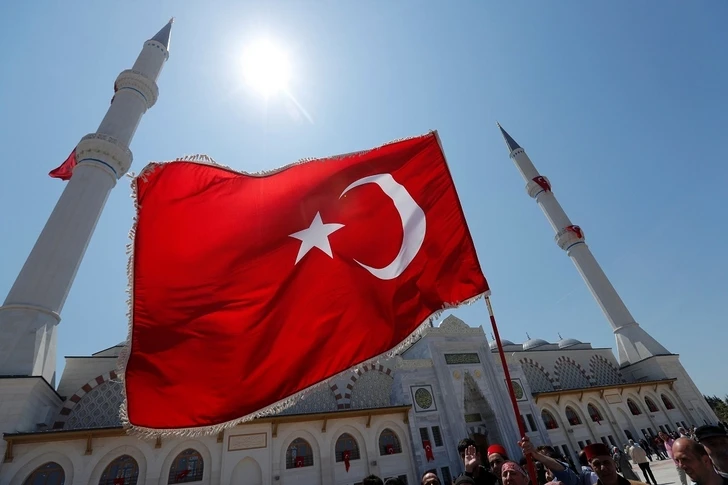 В Турции ввели 4-дневный комендантский час на период празднования Рамазана
