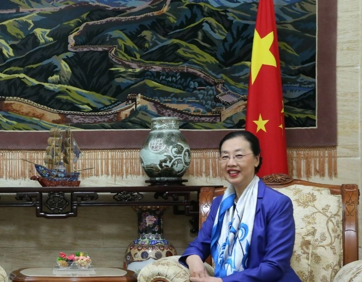 Китай ослабит визовую политику в отношении Азербайджана. Интервью с послом Китая в АР, госпожой Го Минь