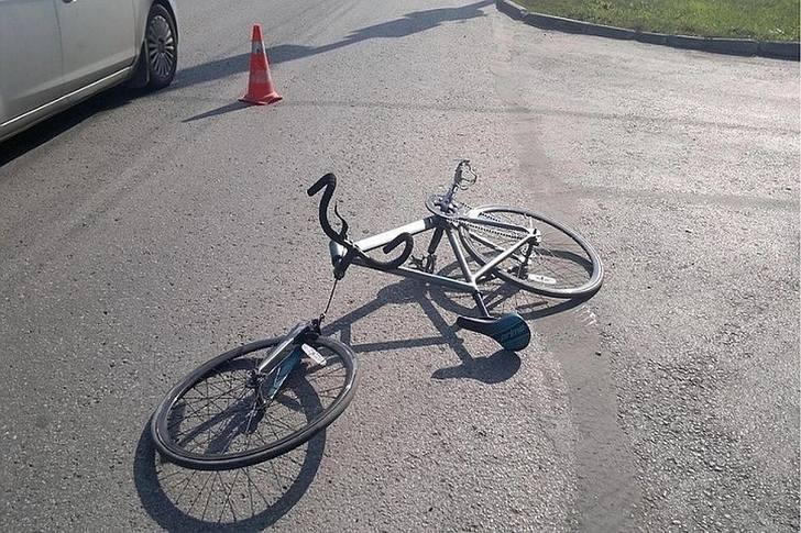 На автомагистрали Баку-Шамахы погиб подросток-велосипедист