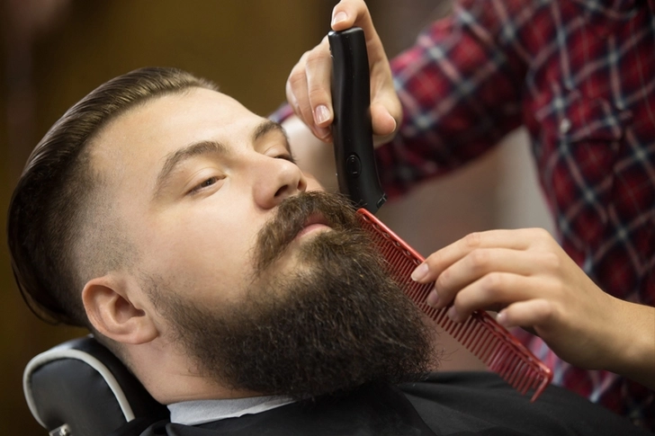 Как отразился карантин на мужских парикмахерских? Media.Az беседует c владельцем барбершопа