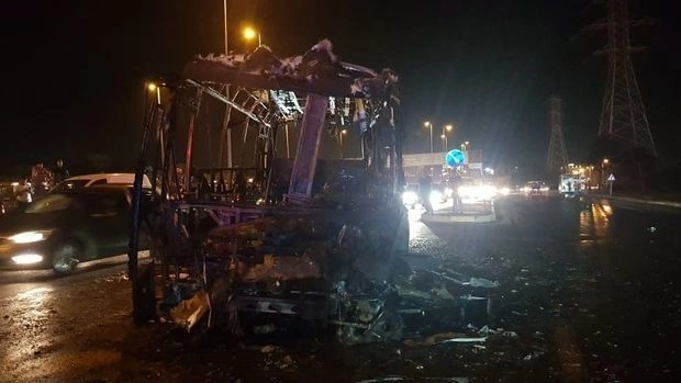 В Баку взорвался автобус – ВИДЕО