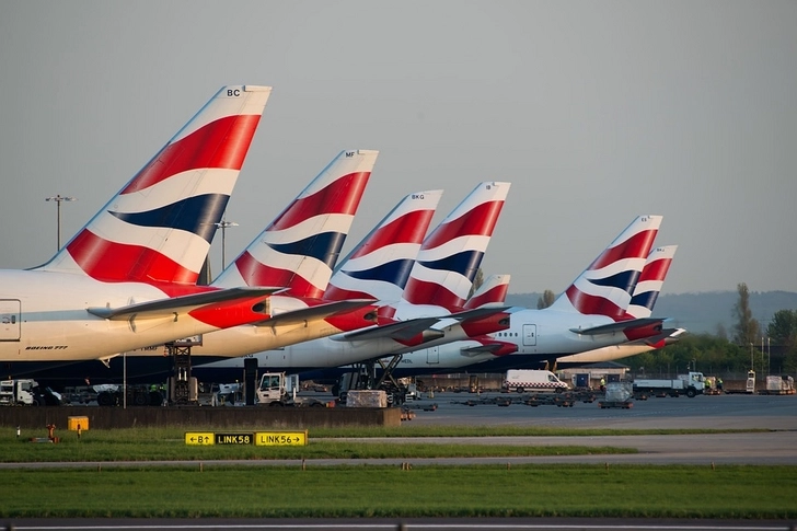 Авиакомпании Британии просят власти отменить двухнедельный карантин для туристов