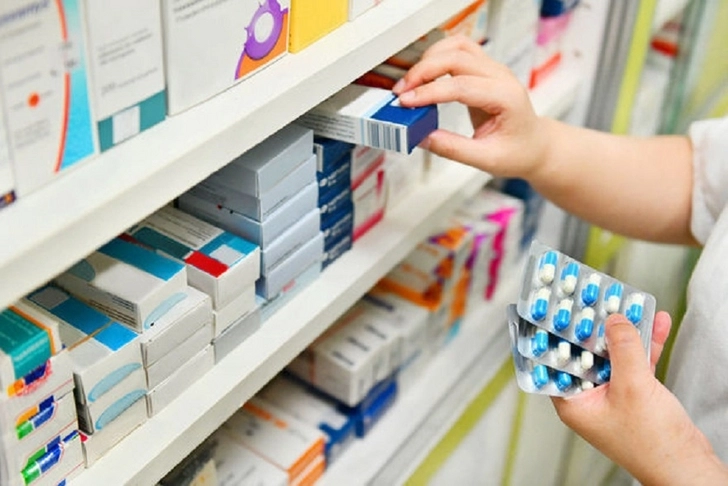 Аптекам порекомендовали сделать доставку лекарств во время строгого карантина бесплатной