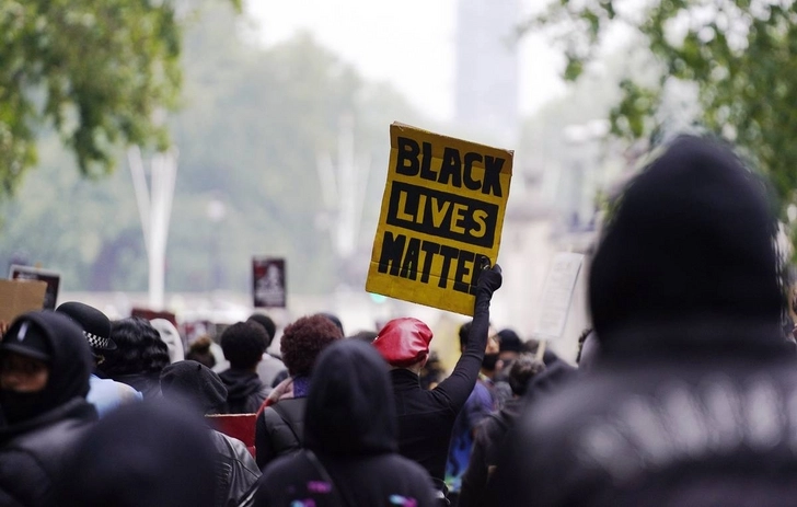 АПЛ объявила, что футболисты сыграют с надписью Black Lives Matter вместо фамилий