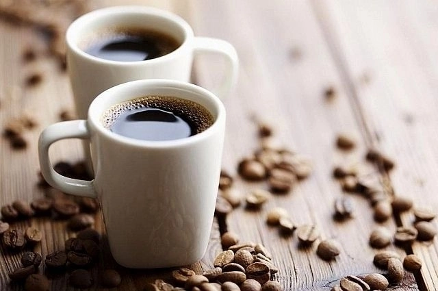 Ученые рассказали, кому не стоит пить много кофе