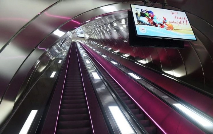 В Бакинском метрополитене проходят испытания устройства для дезинфекции эскалаторов