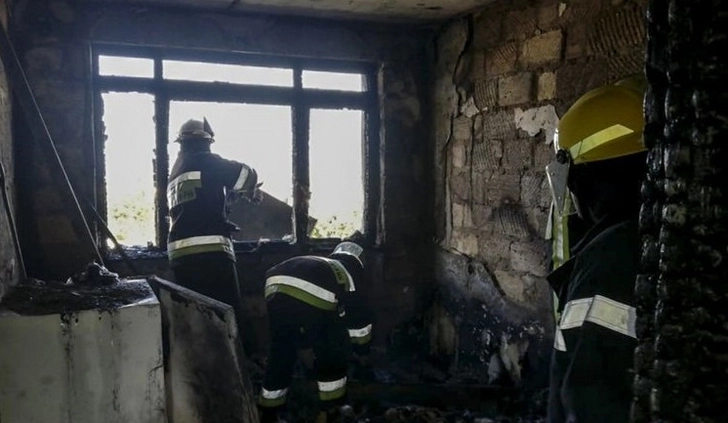 В общежитии в Сумгайыте вспыхнул пожар, есть пострадавшие – ФОТО