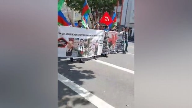 В Дюссельдорфе прошло шествие в поддержку Азербайджана - ВИДЕО