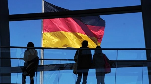 Германия примет первые 24 семьи мигрантов с детьми, которым нужно лечение