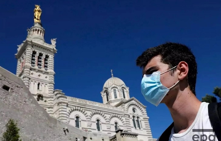 Во Франции с 20 июля штраф за отсутствие маски в общественных местах составит 135 евро