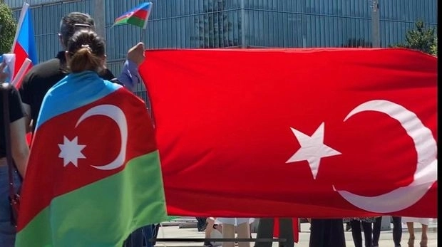 Шествие от Берна до Женевы под лозунгом «Карабах принадлежит Азербайджану!» - ФОТО/ВИДЕО