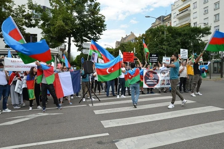 В Страсбурге прошло шествие в знак протеста против оккупационной и агрессивной политики Армении - ФОТО
