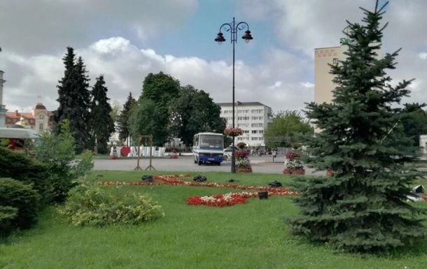 Захвативший автобус в Луцке мужчина отпустил заложников – ОБНОВЛЕНО/ВИДЕО