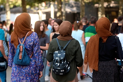 Школьницам запретят носить никаб в Германии