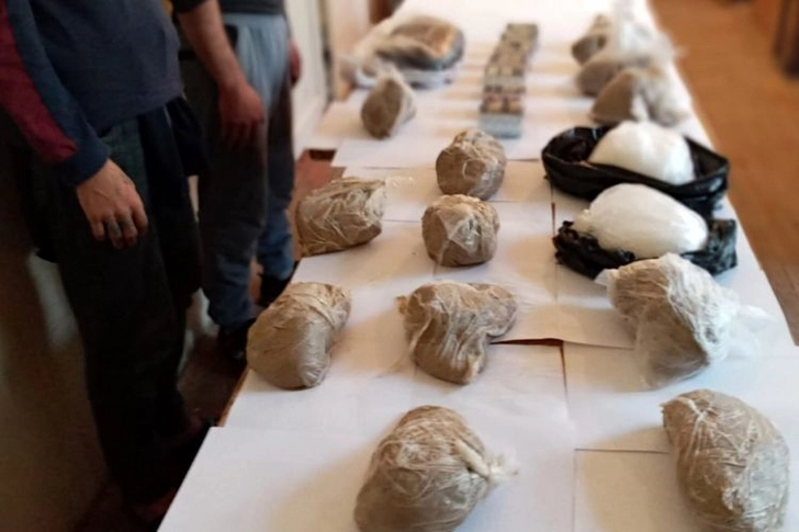 Пресечена попытка ввоза в Азербайджан из Ирана 25 кг наркотиков